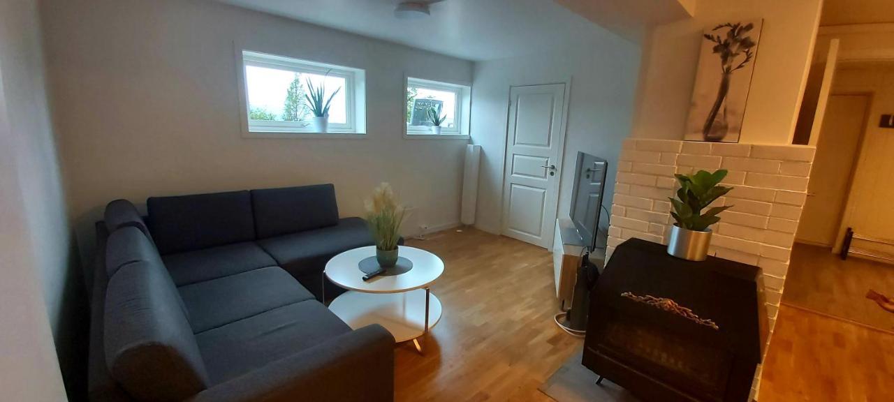 Aurora Rooms In Shared Apartment Nr2 We Are Doing Privet Northen Lights Trips, Reindeer Trip And Fjord Sommaroy Trip Tromso Exterior photo